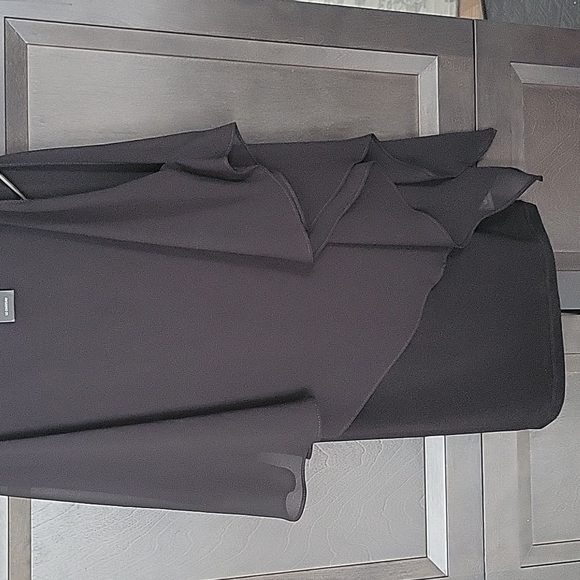 Le Chateau Chiffon Cold Shoulder Cape Dress - Picture 4 of 6